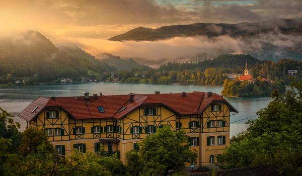 ola-travel-hotel-Hotel Triglav Bled