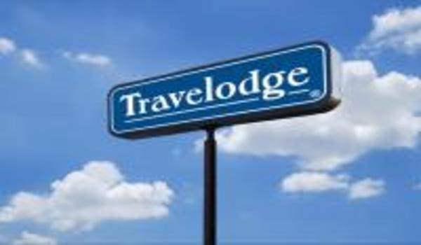 ola-travel-hotel-Travelodge by Wyndham Freeport