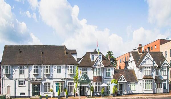 ola-travel-hotel-The County Hotel