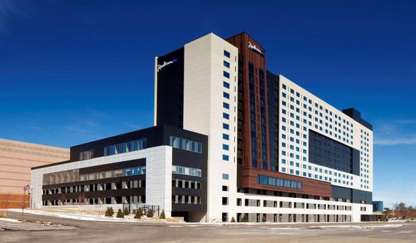 ola-travel-hotel-Radisson Blu Minneapolis Downtown