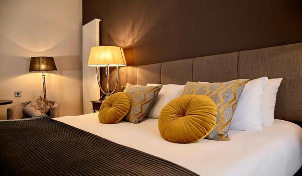 ola-travel-hotel-The Enniskillen Hotel