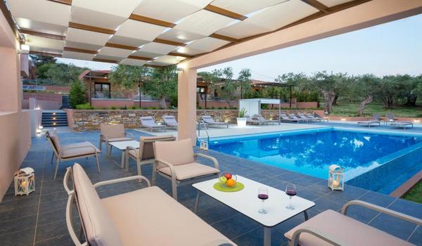 ola-travel-hotel-Pelagos Hotel