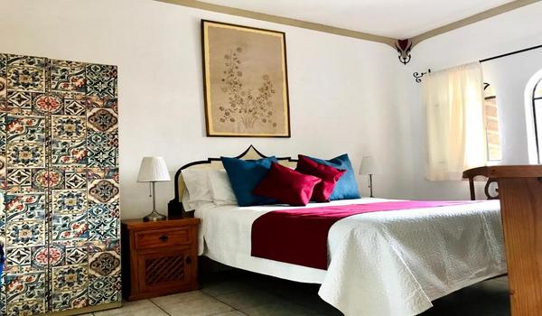 ola-travel-hotel-Casa Blanca