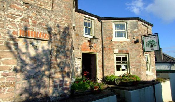 ola-travel-hotel-Royal Oak Inn