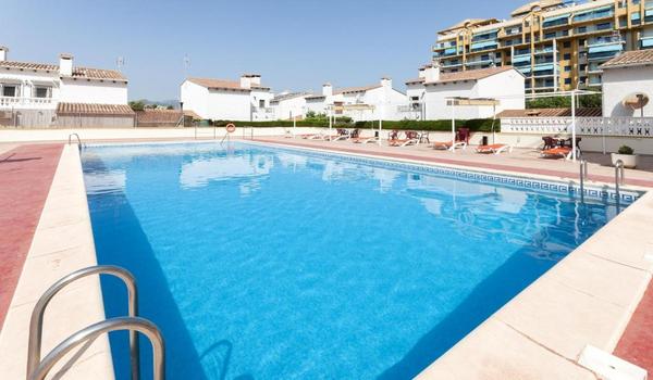 ola-travel-hotel-Hotel L'Escala