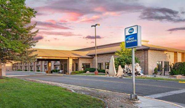 ola-travel-hotel-Best Western Elko Inn