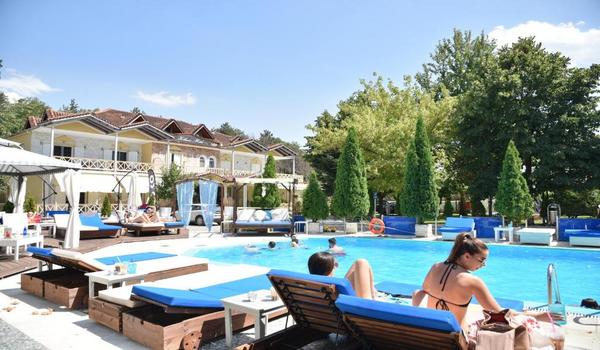 ola-travel-hotel-Krikonis Suites Hotel