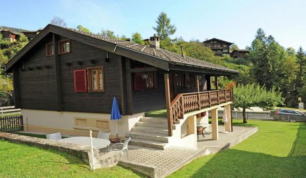 ola-travel-hotel-Ferienwohnung In Blatten Bei Naters