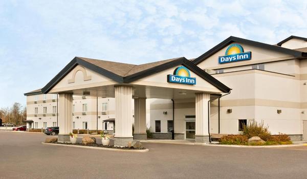 ola-travel-hotel-Days Inn by Wyndham Thunder Bay North
