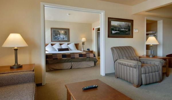 ola-travel-hotel-Wingate by Wyndham Denver Tech Center