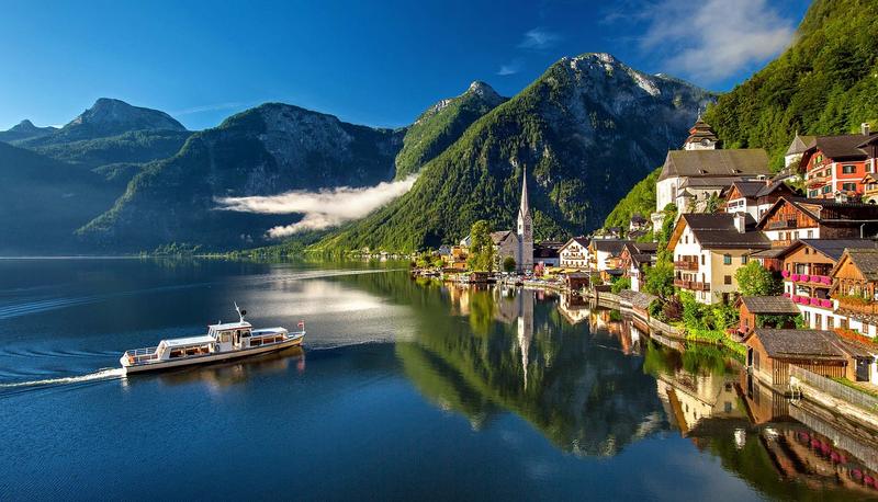 Top 5 Hotels in Uderns, Austria