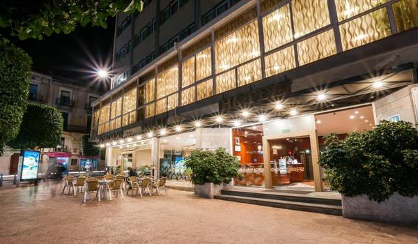 ola-travel-hotel-Hotel Gaudi