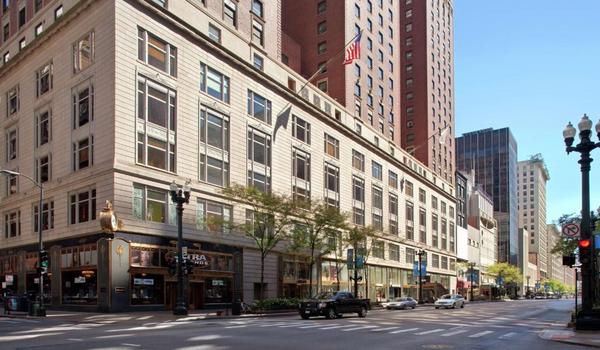 ola-travel-hotel-Palmer House Hilton