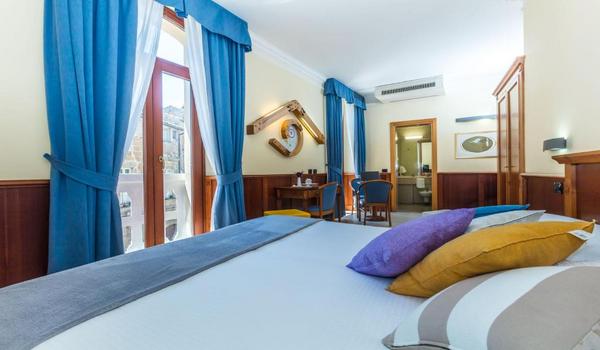 ola-travel-hotel-Hotel Duomo