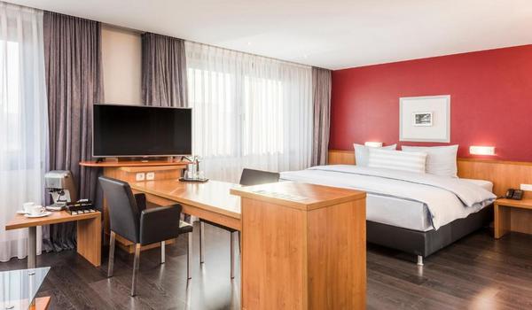 ola-travel-hotel-Légère Hotel Wolfsburg