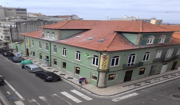 ola-travel-hotel-Matosinhos Beach Hostel