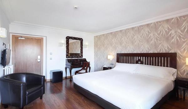 ola-travel-hotel-Hotel President