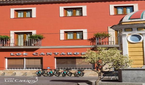 ola-travel-hotel-Hotel Los Cantaros
