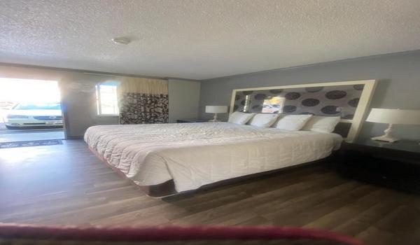 ola-travel-hotel-Stateline Economy Inn
