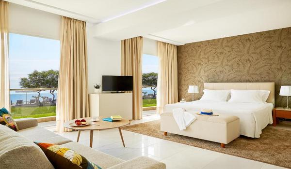 ola-travel-hotel-Afitis Boutique Hotel