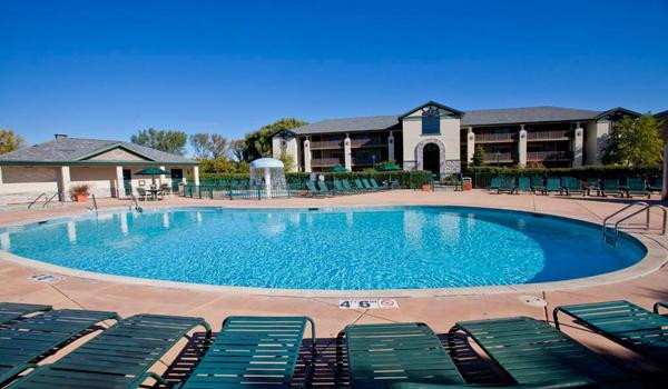 ola-travel-hotel-Holiday Inn Club Vacations at Lake Geneva Resort, an IHG Hotel