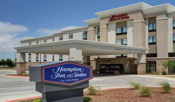 ola-travel-hotel-Hampton Inn & Suites Ardmore