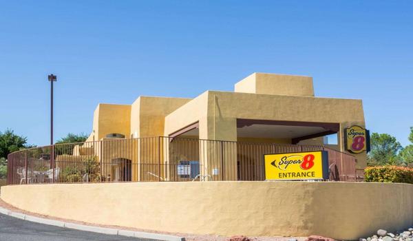 ola-travel-hotel-Super 8 by Wyndham Cottonwood