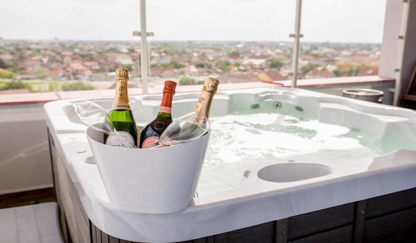 ola-travel-hotel-Hotel Nevis Wellness & Spa