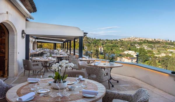 ola-travel-hotel-Hotel Alain Llorca