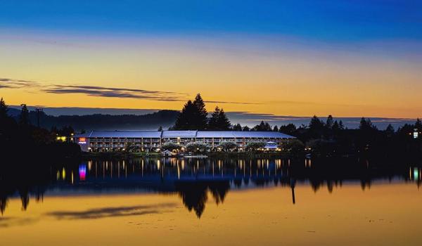 ola-travel-hotel-The Inn on Long Lake