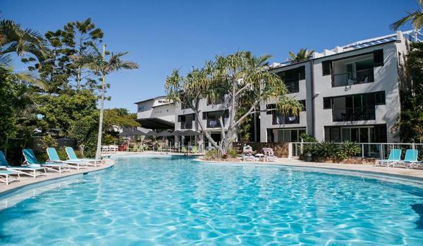ola-travel-hotel-Noosa Blue Resort