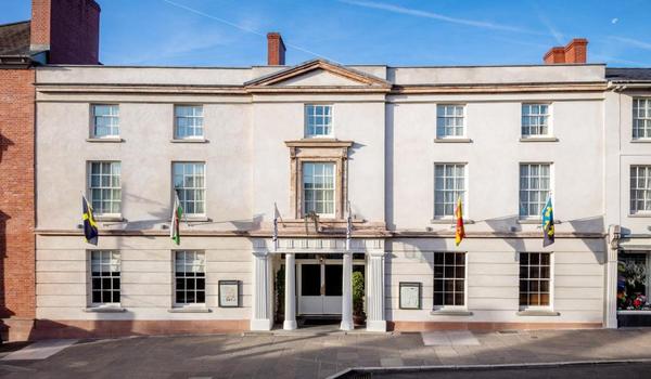ola-travel-hotel-The Angel Hotel