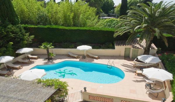 ola-travel-hotel-Les Oliviers