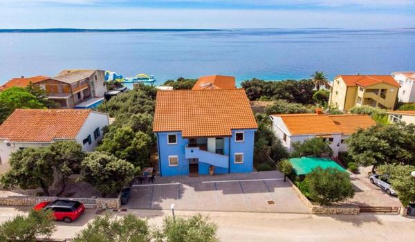 ola-travel-hotel-Luxury Villa Mistral