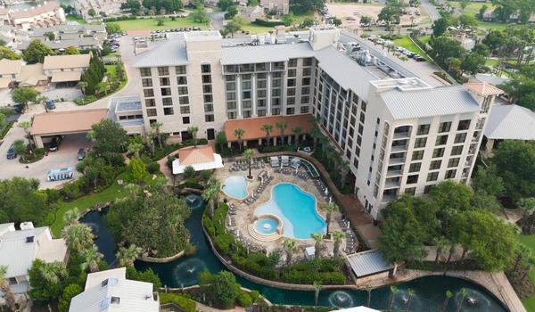 ola-travel-hotel-The Beach Club Resort and Spa