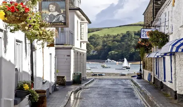ola-travel-hotel-The Kings Arms