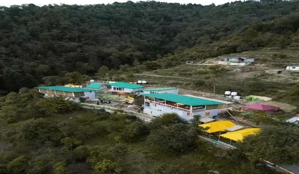 ola-travel-hotel-The Himalayan Village