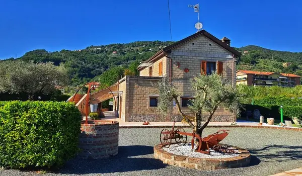 ola-travel-hotel-La Branda