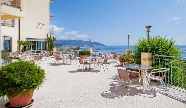 ola-travel-hotel-Hotel Metropol