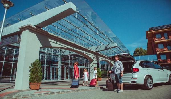 ola-travel-hotel-Hotel Azúr