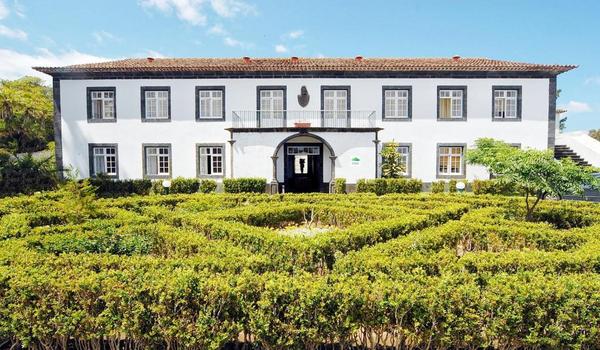 ola-travel-hotel-Pousada de Juventude da Ribeira Grande