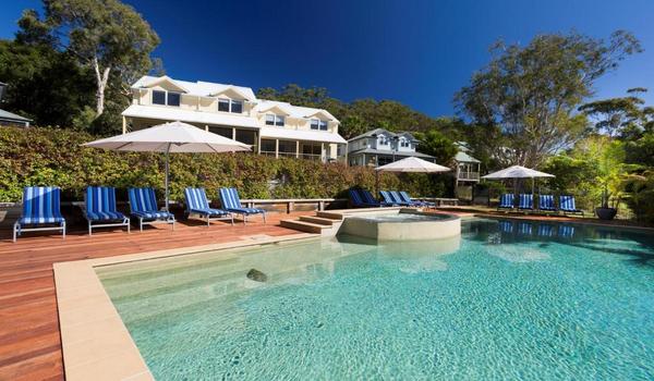 ola-travel-hotel-Blueys Retreat