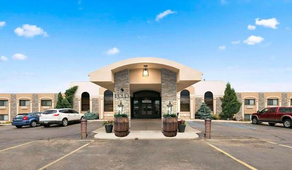 ola-travel-hotel-Best Western Kelly Inn