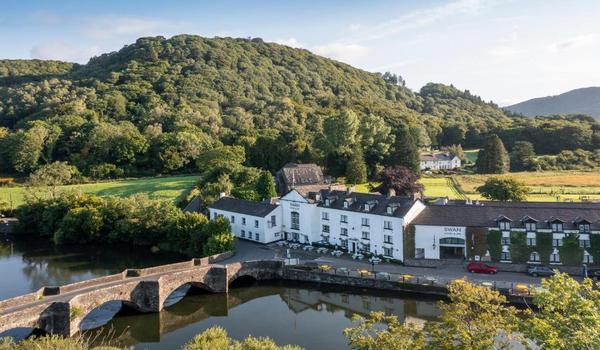ola-travel-hotel-The Swan Hotel