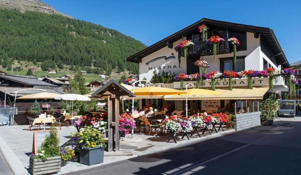 ola-travel-hotel-Hotel Mistral