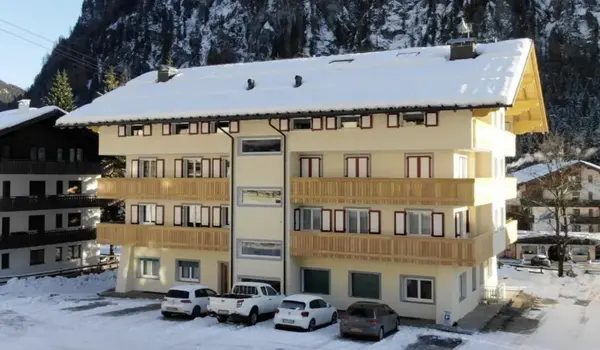 ola-travel-hotel-Hotel Col Di Lana