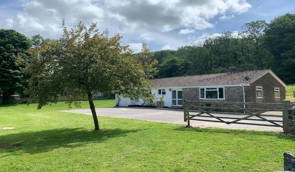 ola-travel-hotel-Cheddar Gorge Bungalows