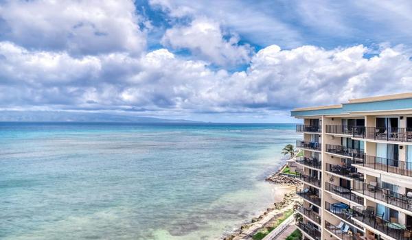ola-travel-hotel-Hololani Resort