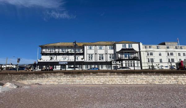 ola-travel-hotel-The Bedford Hotel