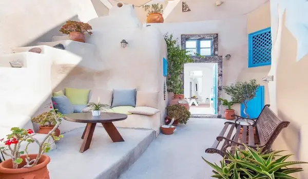 ola-travel-hotel-Santorini Secret Suites & Spa